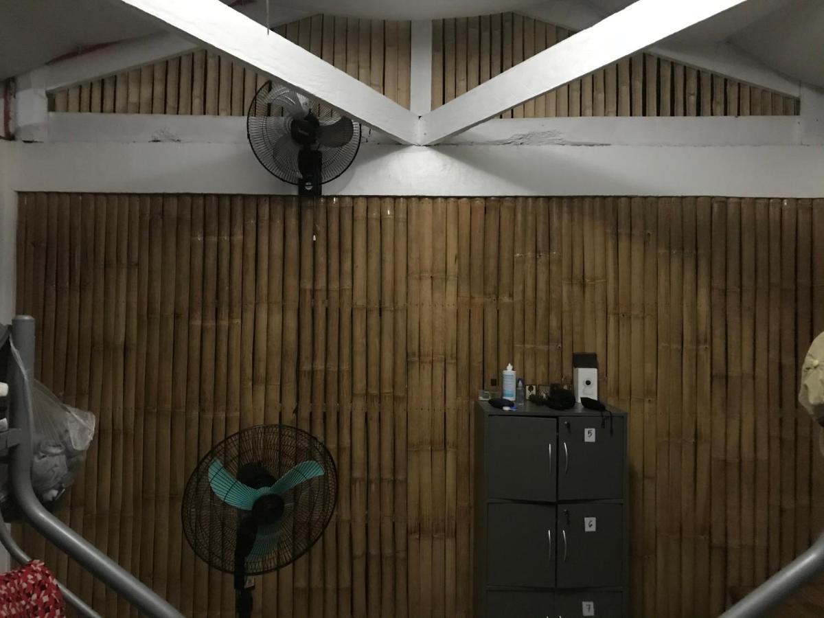Hostel Lions Mambajao Zewnętrze zdjęcie